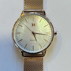 MVMT Boulevard Watch With 38mm White Pearl Dial & RoseGold Meshbracelet